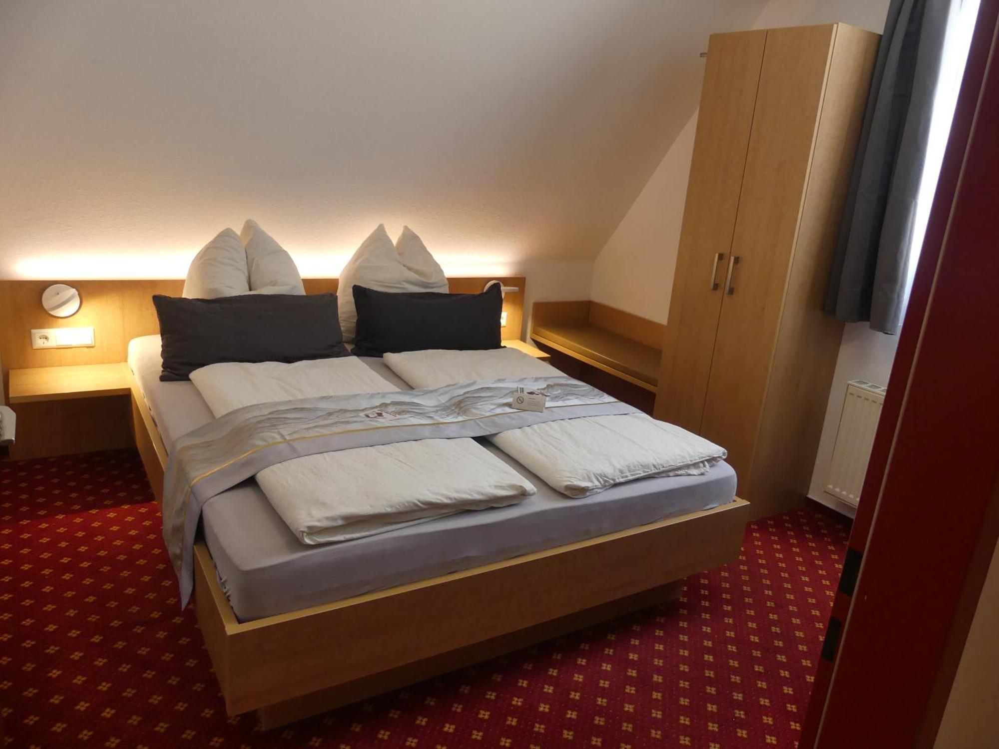 Hotel Traube Зігмарінген Екстер'єр фото